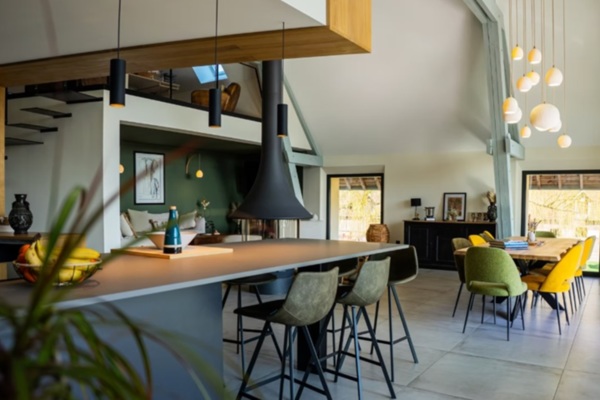 La cuisine du manoir normand au loft parisien